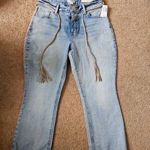 BRAND NEW!  M JEAN CAPRIS SZ 12 SHORT WITH BRAIDED BELT FRAYED BOTTOMS REDUCED!!